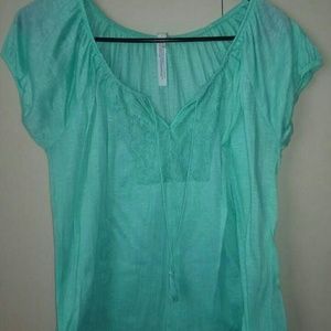 Woman's shirt